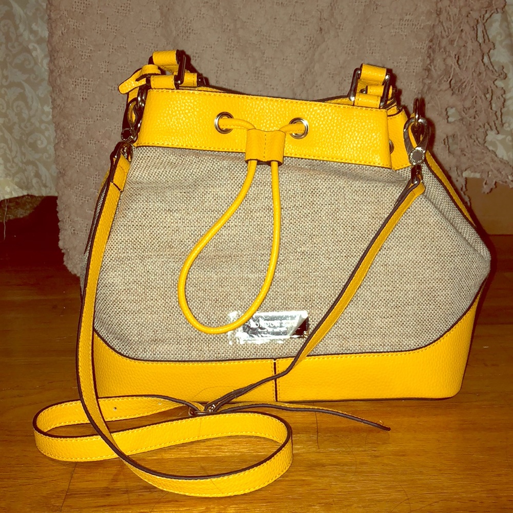 NEW London Fog Bucket Bag